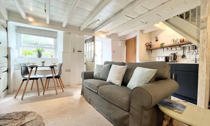 Marazion Casa | Cosy Cottage Marazion Central With Parking