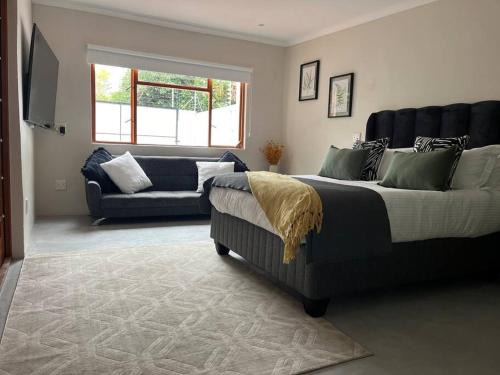 Claremont Villa | Cosy Cottage on Newlands Rd
