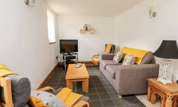 Pembridge Casa | Cosy cottage + optional jacuzzi. 1 of 2 cottages onsite