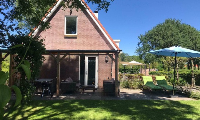 Veere Casa | Cosy cottage, quietly located on the outskirts of Veere, close to a small beach