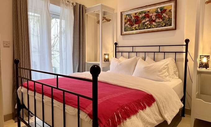 Boscombe Cabaña | Cosy cottage, short walk to beach and restaurants