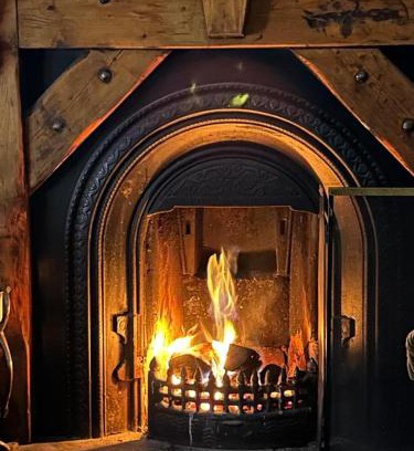 Carnlough Casa | Cosy cottage with sea & mountain views Carnlough