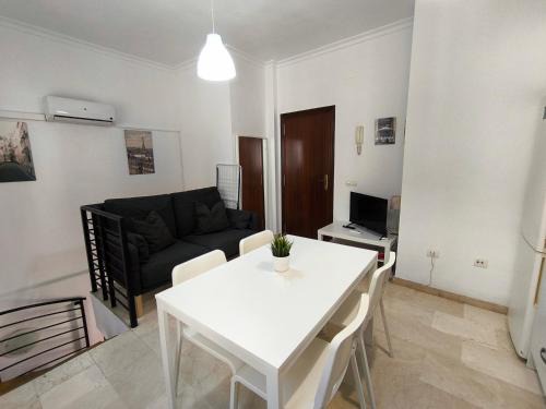 La Trinidad Apartamento | Cosy duplex flat in the heart of Malaga
