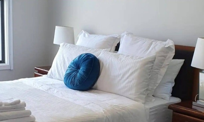 Christies Beach Casa | Cosy Family Townhouse - Beach Access & Localities