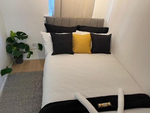 Grays Apartamento | Cosy Flat behind a CreekBeach in Grays