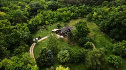 Vertesacsa Casa | Cosy Forest House