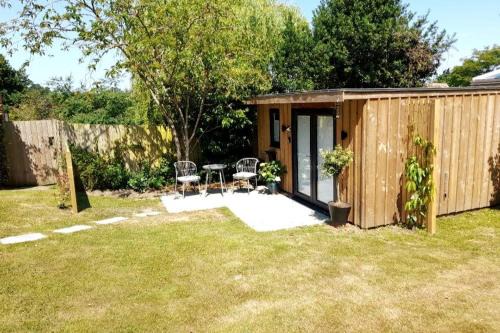 Wimborne Apartamento | Cosy garden studio in Wimborne with parking
