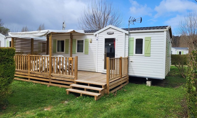 Ivry-la-Bataille Casa | Cosy Getaway in Ivry-la-Bataille – Warm Bungalow for 6 Guestss"