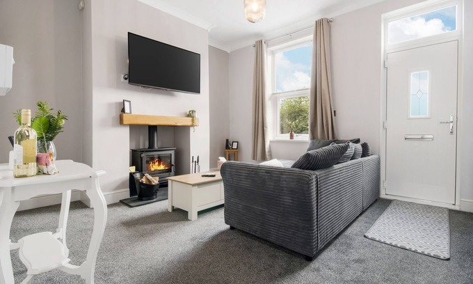 Wakefield Casa | Cosy Green End Retreat