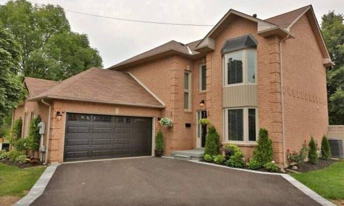 Lisgar Condominio | Cosy Guest Suite Near Shops, Transit, Hwy and GO