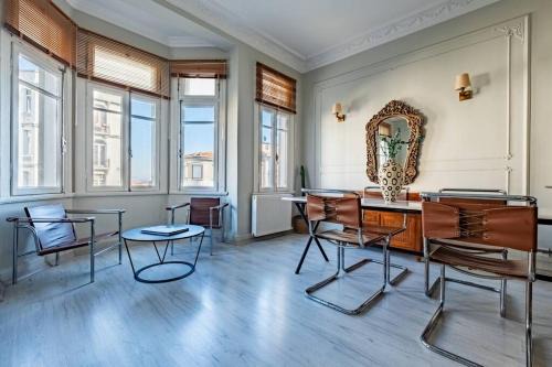 Cihangir Apartamento | Cosy Historical Apartment