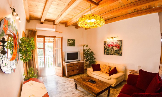 Peroulades Apartamento | Acogedora casa Kalavria