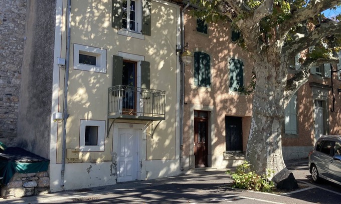 Villeneuve-Minervois Casa | Cosy house with parking 15 km from the town of Carcassonne