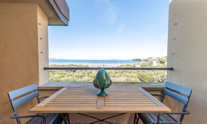 Punta Ala Apartamento | Precioso apartamento para 4 personas con A/C, WIFI, TV, terraza, mascotas permitida y aparcamiento