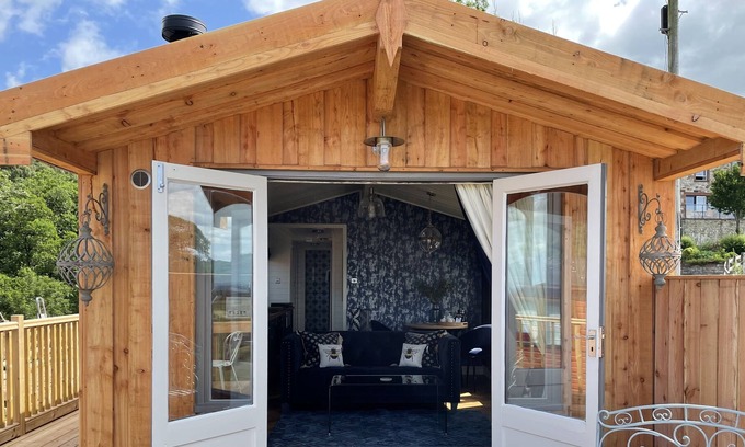 Castle Carrock Cabaña | Mill Barn (Hot Tub) 2 bedrooms