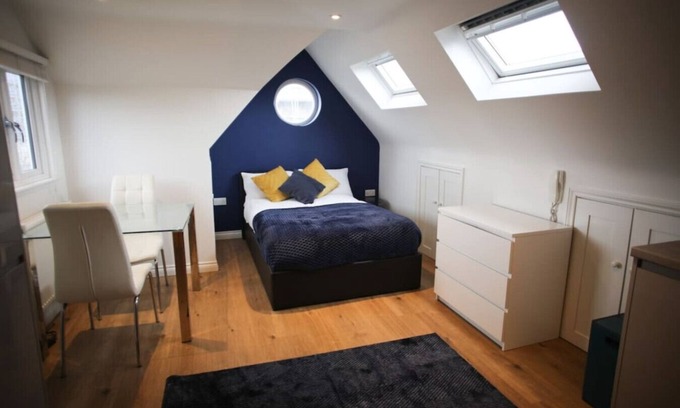 Mill Road Apartamento | Cosy Loft Apartment off vibrant Mill Rd by station