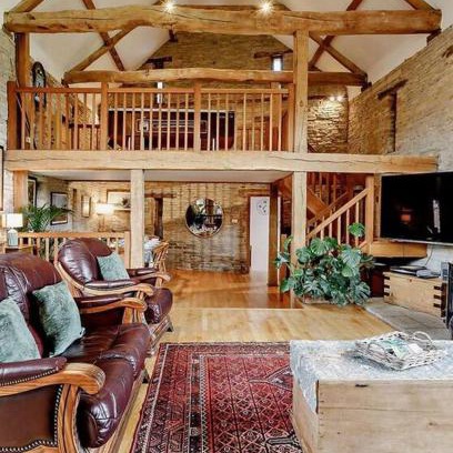 Blaisdon Casa | Cosy luxury Grade II listed barn in the Forest of Dean