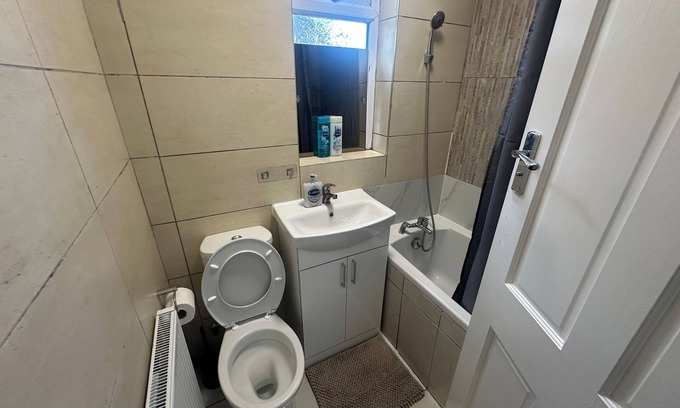 Fryent Apartamento | Cosy Maisonette in Kingsbury - Families, Event goers an Contractors
