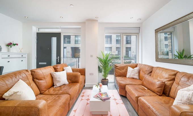 Whittington Apartamento | Cosy New Build 2Bed 2Bath Apartment in Colindale, North West London, Tube Zone 4