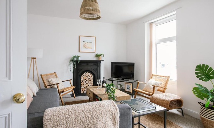 Portrush Casa | Cosy period cottage 2min walk to the beach
