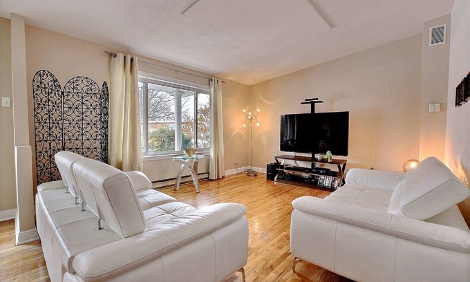 Brossard Casa | Acogedor y tranquilo cerca de todo, 4 camas + piscina climatizada