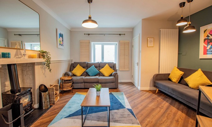 Claddagh Casa | Cosy Retreat in Galway City Centre