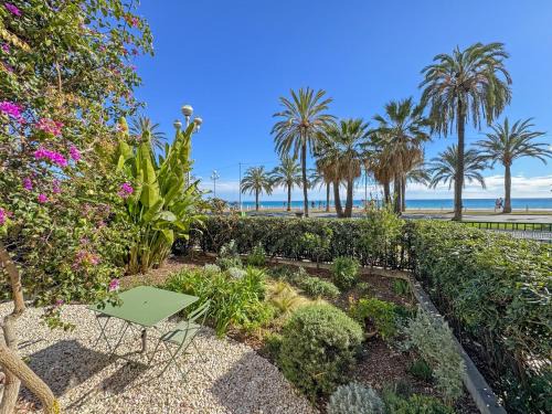 Les Baumettes Apartamento | Cosy Sea Front Garden Nice