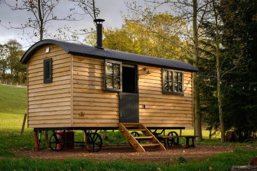 North Berwick Casa | Cosy Shepherds Hut Getaway in East Lothian
