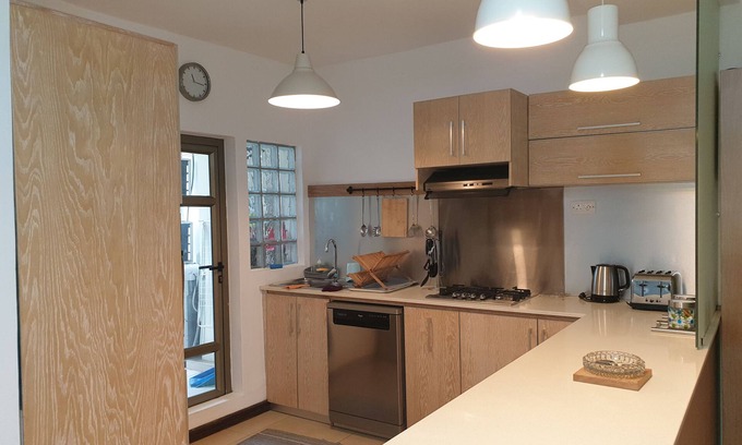 La Mivoie Apartamento | Cosy, spacious 3 bedroom apartment 5 mins from beach