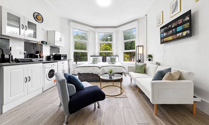 Fortune Green Apartamento | Cosy & Spacious Flat - Moments To City Centre - Train Station - Long Stay Disc %