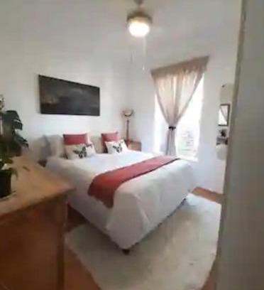 Gordons Bay Central Casa | Cosy Stay - Homestay with Linda & Garfield
