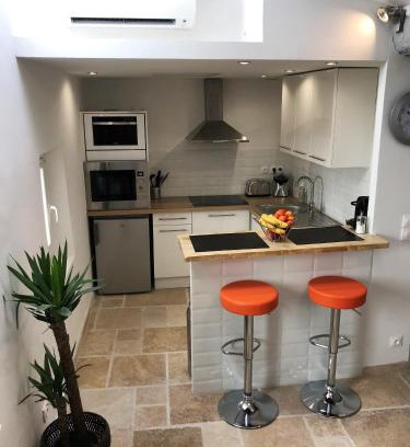 Old Town Apartamento | Cosy Studio Cours Lafayette "Clim, WIFI Gratuit"