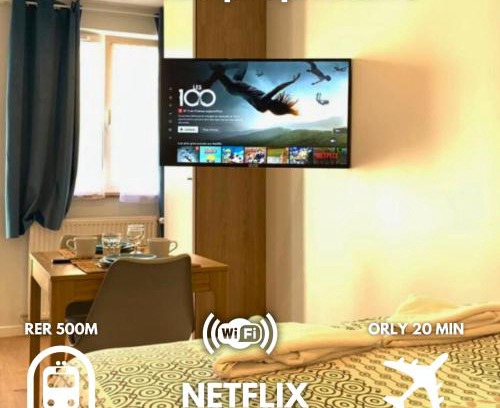 Quartier Centre Ville Apartamento | Cosy studio M1 RER BC500m Orly 20 min Netflix