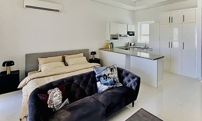 Taqah Apartamento | Cosy studio with a lagoon view in Hawana resort