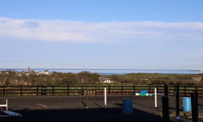 Articlave Casa | cosy,studio with sea and countryside views