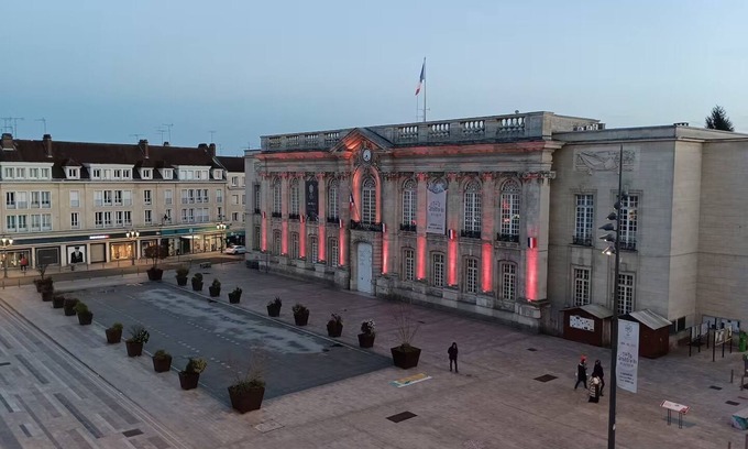 Beauvais Apartamento | Cosy T2 apartment Hyper Centre Place Jeanne Hachette NEAR AIRPORT AND SNCF STATION