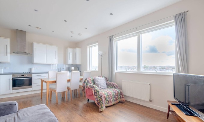 Abbey Apartamento | Cosy Top Floor 2BD Flat - South Wimbledon