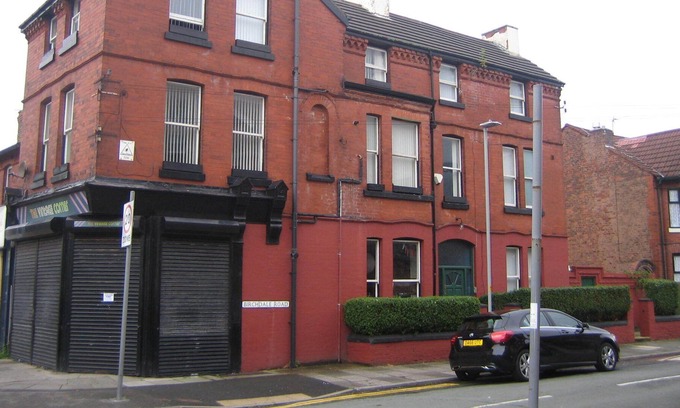 Waterloo Casa | Cosy Townhouse in Waterloo, Liverpool Sleeps 4