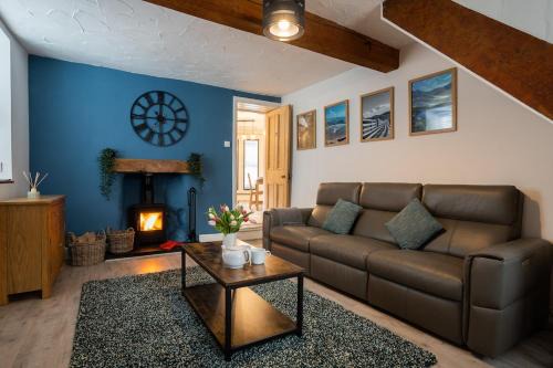 Dolgellau Casa | Cosy townhouse with log burner