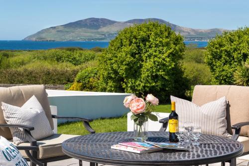 Beenbane Casa | Cosy two bedroom cottage in Waterville with sea views