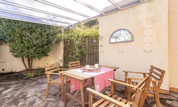 Ceret Apartamento | Piso 'Côté Jardin' con vistas, terraza y jardín, a 2 minutos del centro de Céret