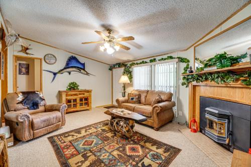 Cotopaxi Casa | Cotopaxi Getaway with Deck 17 Mi to Royal Gorge
