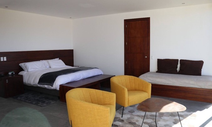 Marcopamba Cabina | "Cotopaxi Sanctuary Lodge" Habitación Triple