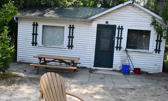 Sauble Beach Cabaña | Cottage #12 - Private Beach Access