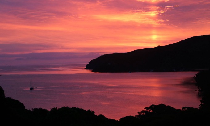 Tryphena Cabaña | Cottage,2 Bedroom,Tryphena,Great Barrier Island.Great Location