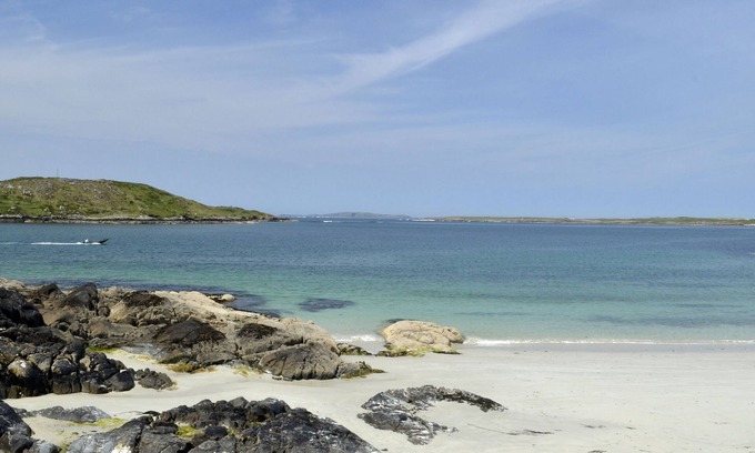 Clifden Cabaña | Cottage 439 - Clifden - sleeps 8 guests in 4 bedrooms
