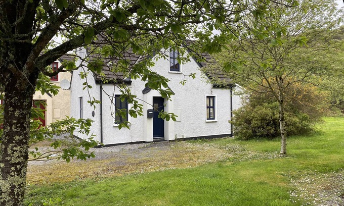 Clifden Cabaña | Cottage 466 - Clifden - sleeps 5 guests in 3 bedrooms