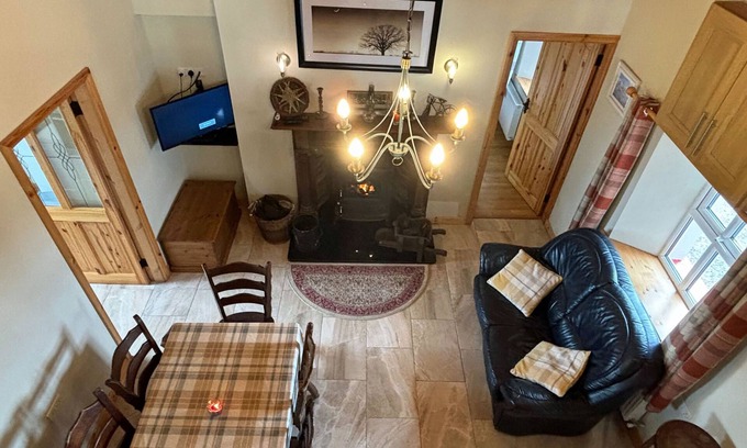 Connemara Cabaña | Cottage 477 - Carna - sleeps 6 guests in 2 bedrooms