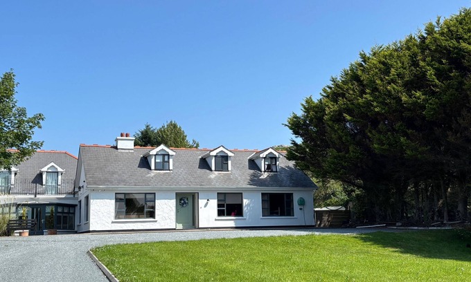 Clifden Cabaña | Cottage 491 - Clifden - sleeps 6 guests in 4 bedrooms