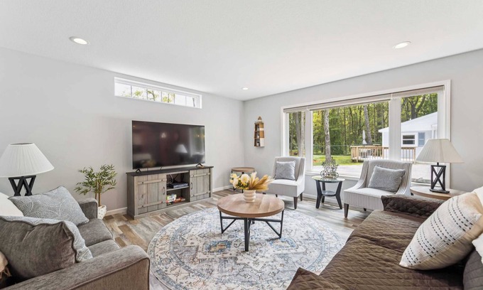 Greenbush Apartamento | Cottage 9 - 3BR Lake Retreat | Stunning Views